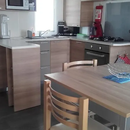 Mobilhome Ideale Grande Famille 42 Campsite 4*